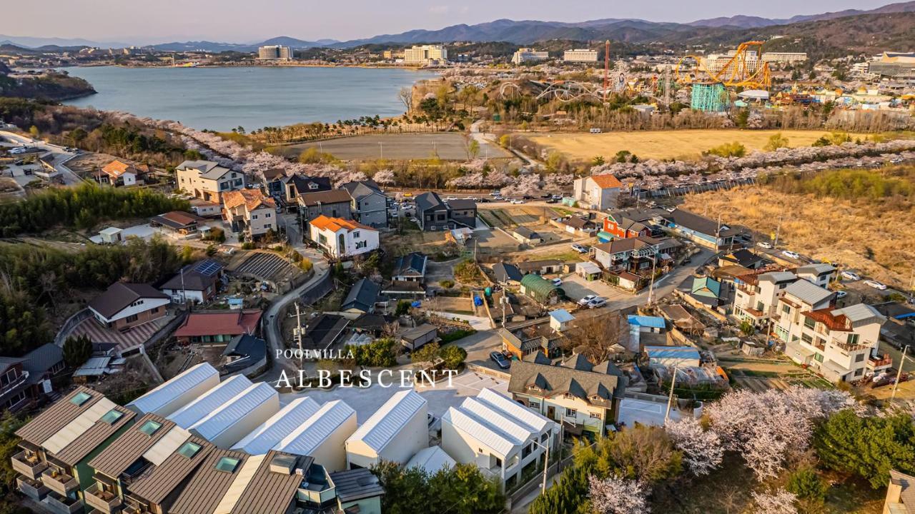 Albescent Poolvilla Gyeongju Eksteriør billede